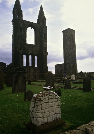 Graveyard at St Andrews.