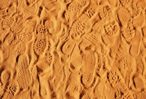 Ulara: footprints. .  Photo: L. Bobke
