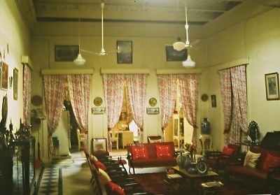  Hall of the Fairlawn Hotel, Calcutta. One of the most 'traditionally colonial' places you could imagine... Photo: L. Bobke