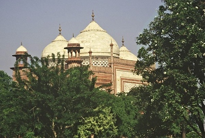  Taj Mahal - another temple. Photo: L. Bobke