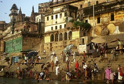 Varanasi, shores of the Ganges. Photo: L. Bobke