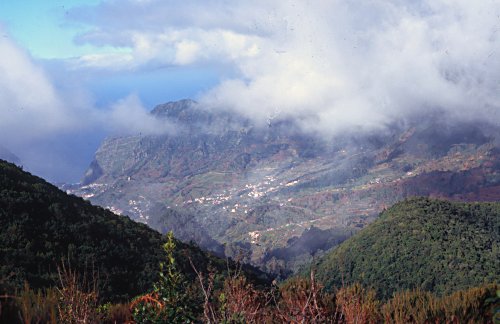 Mountain view, Madeira.. Foto: Laurenz Bobke