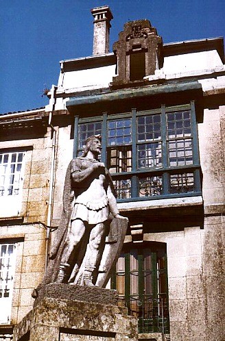 Santiago de Compostela: altes Haus. Photo: L. Bobke