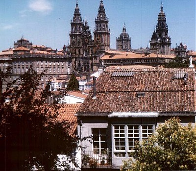   Santiago de Compostela: Blick auf die
      Kathedrale. Photo: L. Bobke