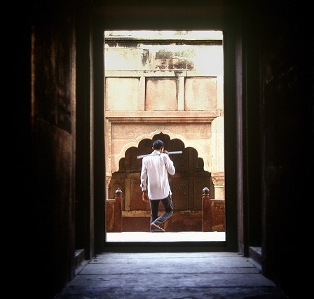 Agra: doorway. Photo: L. Bobke
